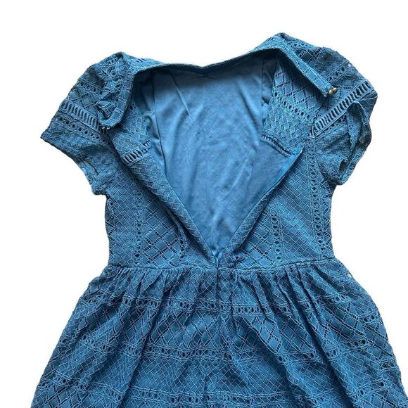 Francesca’s Teal Lace Dress SMALL - Picture 8 of 15